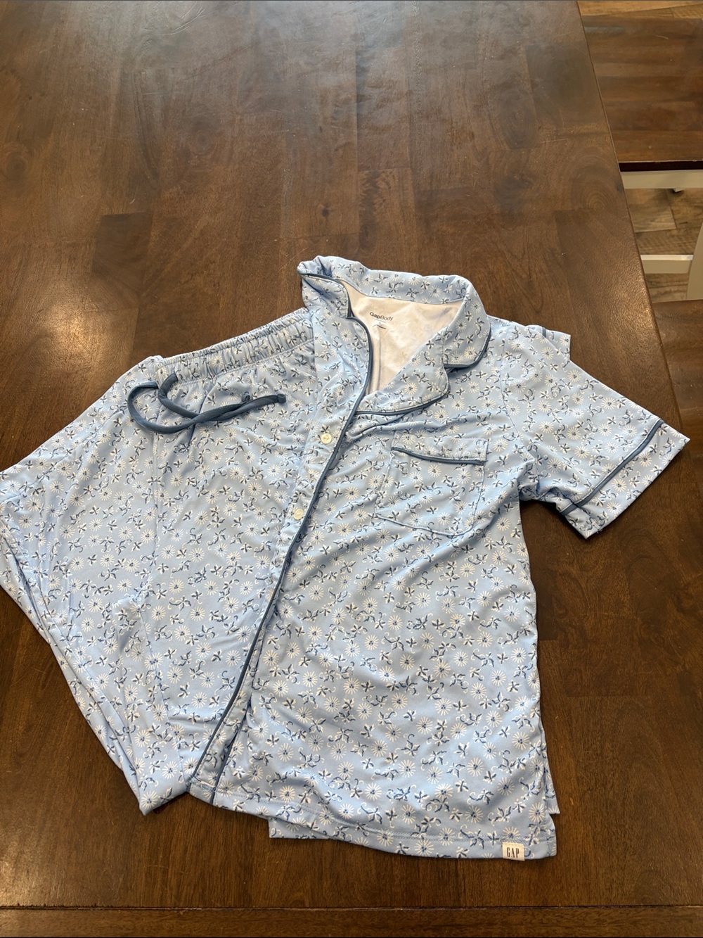 Like New! GAP Light Blue Floral Womenโs Pajama Set- SO Soft!